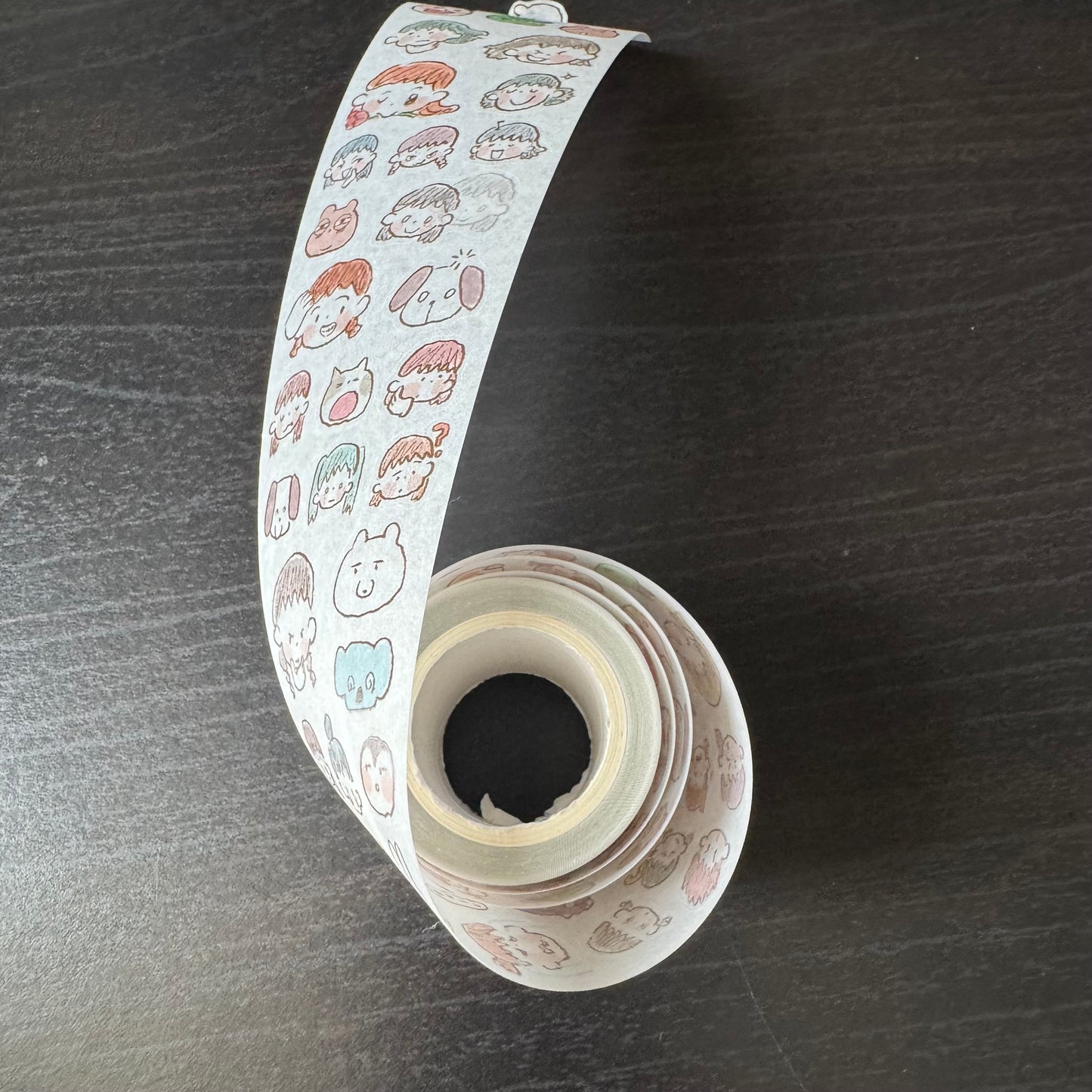 Molinta emojis roll